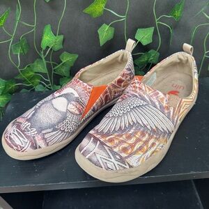 Men Size 9.5 UIN Slip On Shoes Canvas Comfortable Loafers "Spread Your Wings"